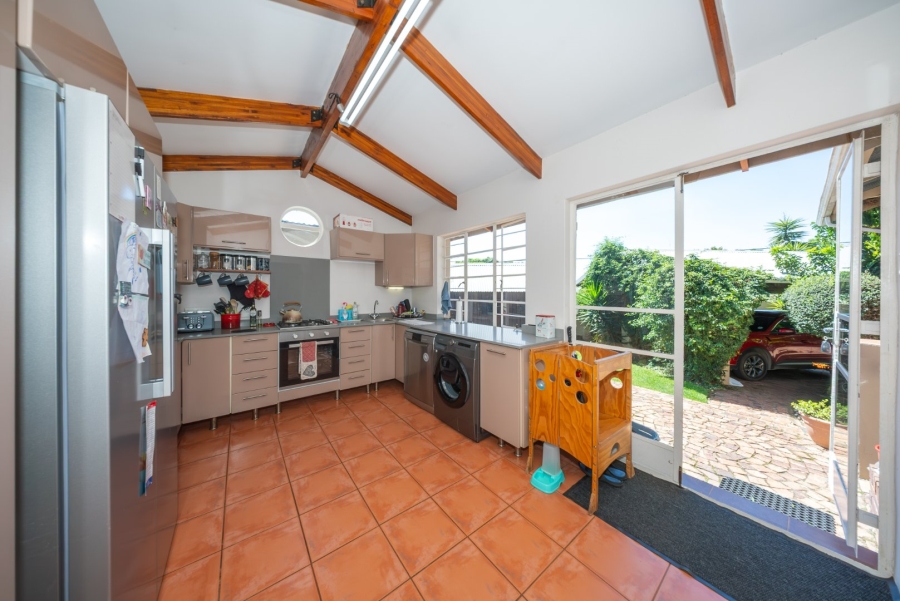 3 Bedroom Property for Sale in Lakeside Village Gauteng