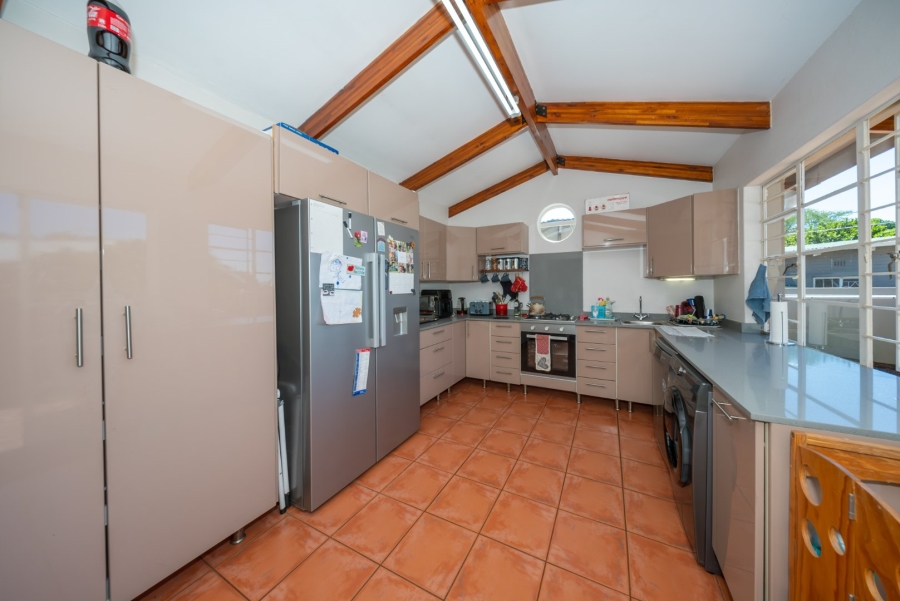 3 Bedroom Property for Sale in Lakeside Village Gauteng