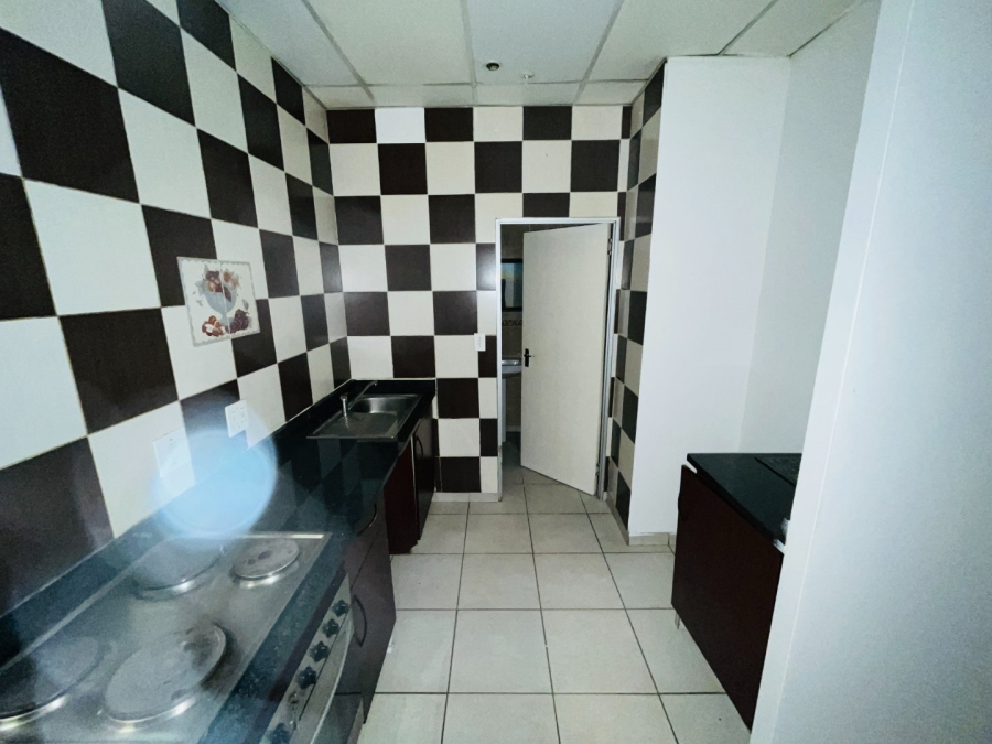 To Let 1 Bedroom Property for Rent in Marshalltown Gauteng