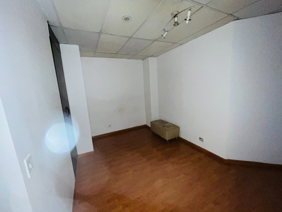 To Let 1 Bedroom Property for Rent in Marshalltown Gauteng