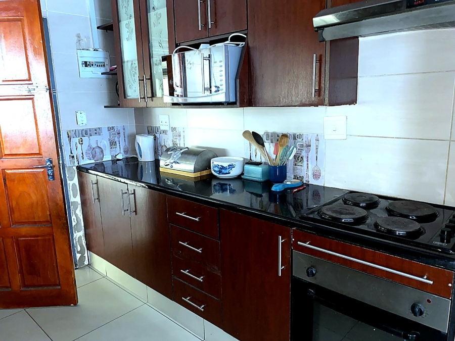 4 Bedroom Property for Sale in Fleurhof Gauteng