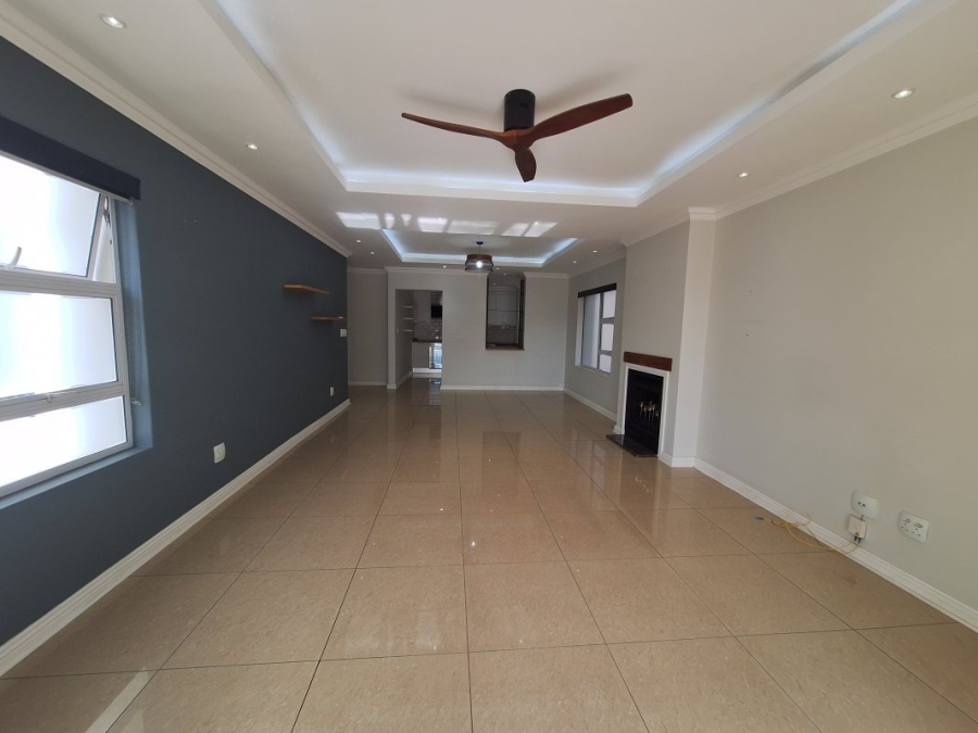 2 Bedroom Property for Sale in Greenstone Hill Gauteng