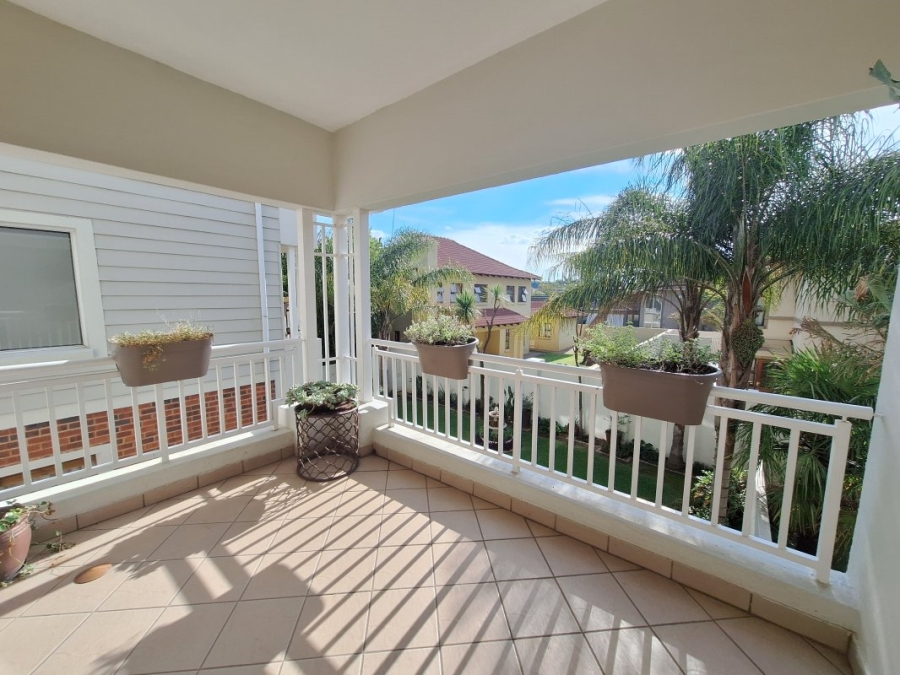 2 Bedroom Property for Sale in Greenstone Hill Gauteng