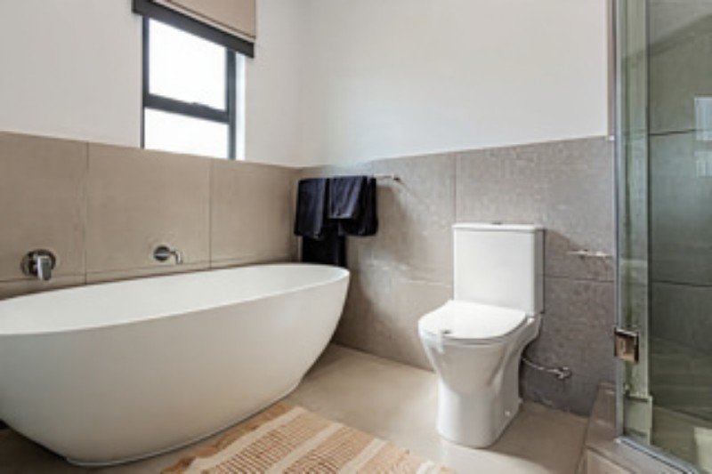 3 Bedroom Property for Sale in Windmill Park Gauteng