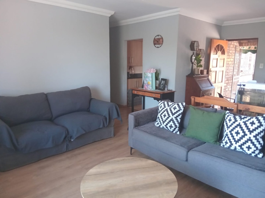 3 Bedroom Property for Sale in Noordheuwel Gauteng