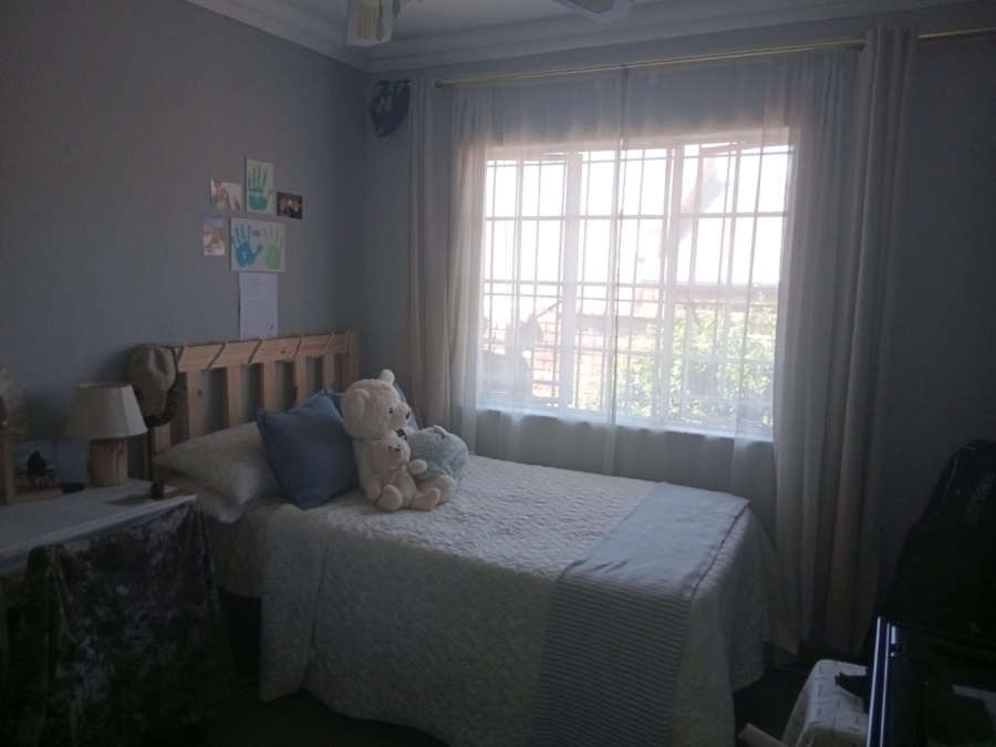 3 Bedroom Property for Sale in Noordheuwel Gauteng