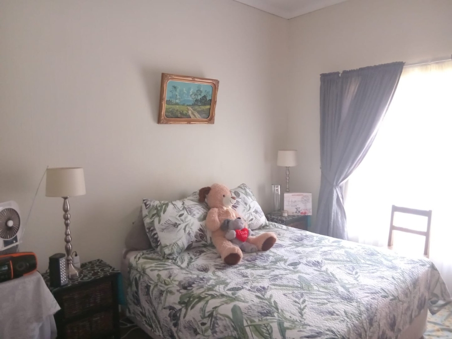 2 Bedroom Property for Sale in Noordheuwel Gauteng