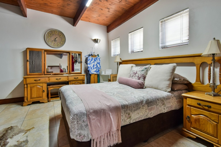 5 Bedroom Property for Sale in Olympus AH Gauteng