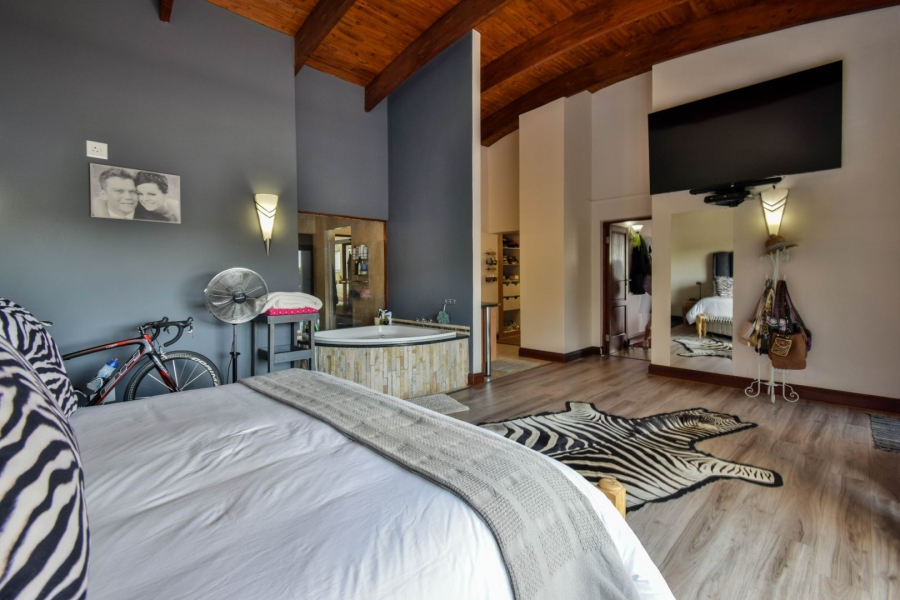 5 Bedroom Property for Sale in Olympus AH Gauteng