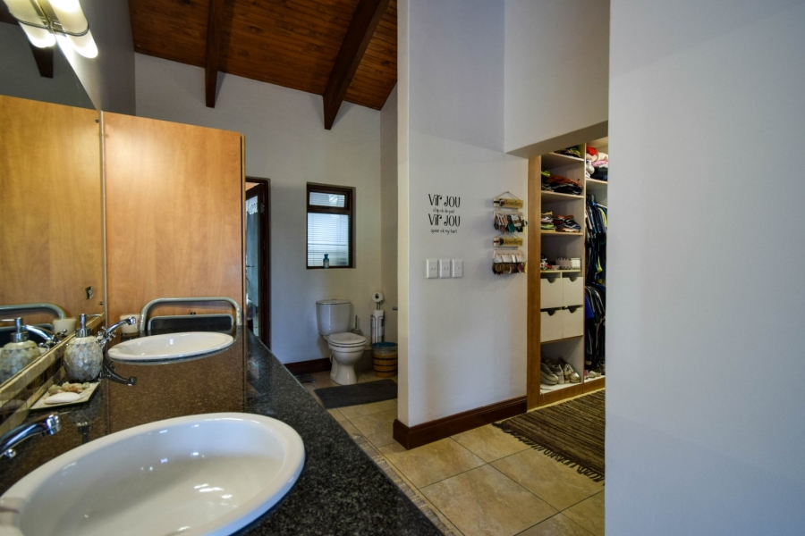 5 Bedroom Property for Sale in Olympus AH Gauteng