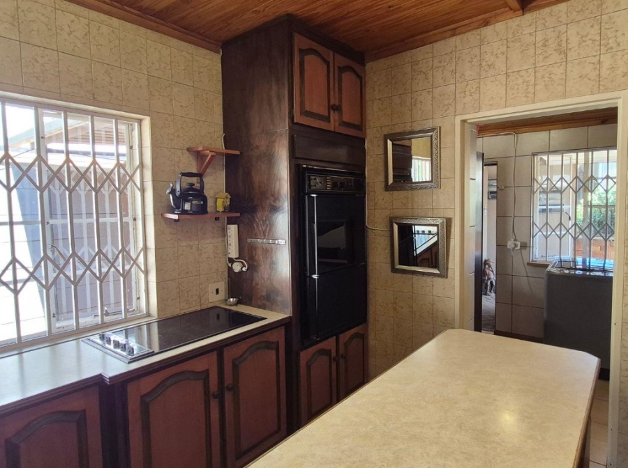 3 Bedroom Property for Sale in Wannenburghoogte Gauteng