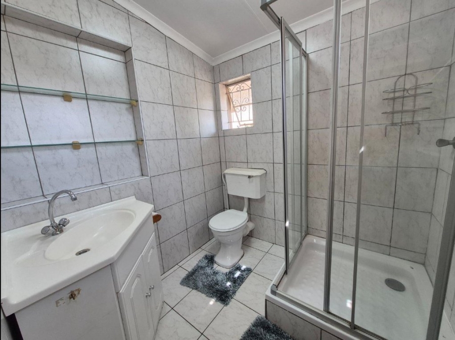 3 Bedroom Property for Sale in Wannenburghoogte Gauteng