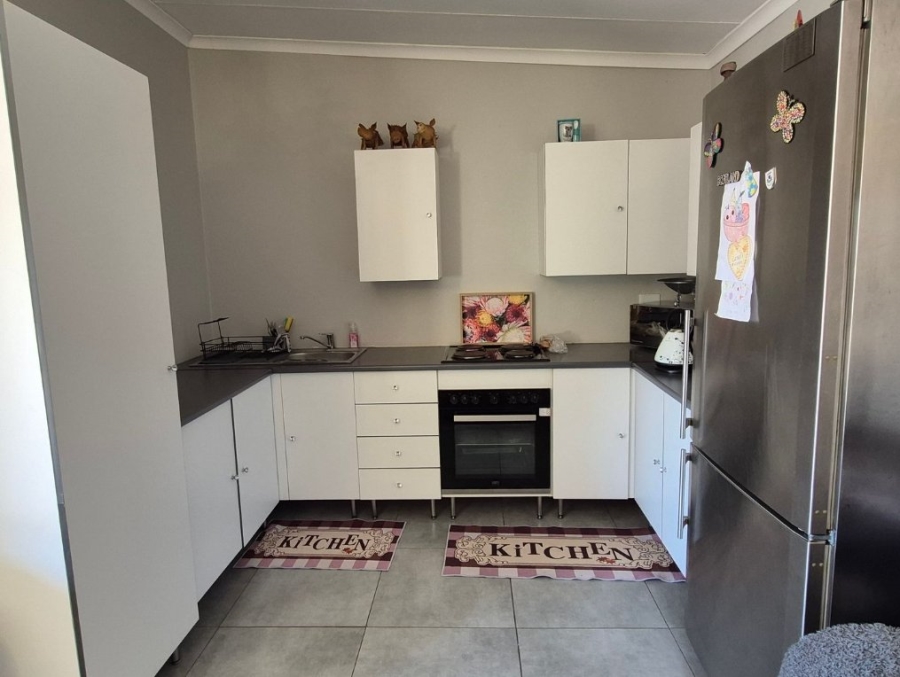3 Bedroom Property for Sale in Wannenburghoogte Gauteng