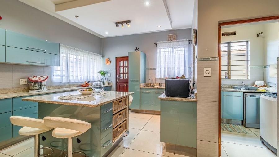 5 Bedroom Property for Sale in South Kensington Gauteng