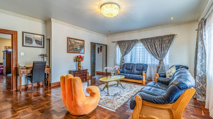 5 Bedroom Property for Sale in South Kensington Gauteng