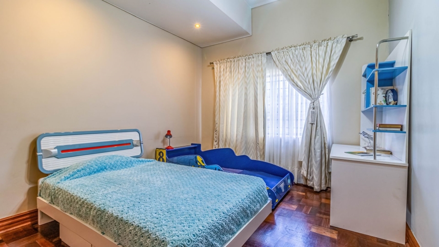 5 Bedroom Property for Sale in South Kensington Gauteng