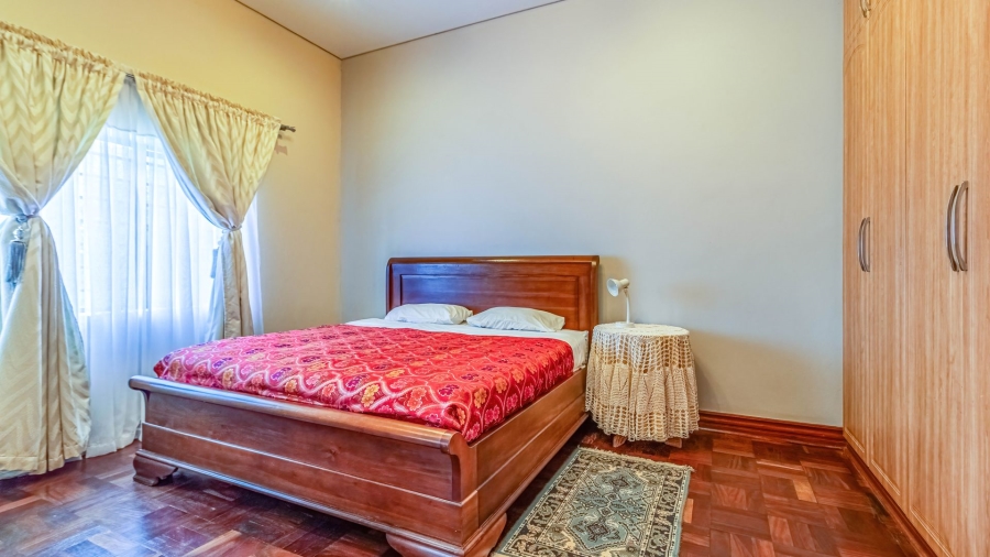 5 Bedroom Property for Sale in South Kensington Gauteng
