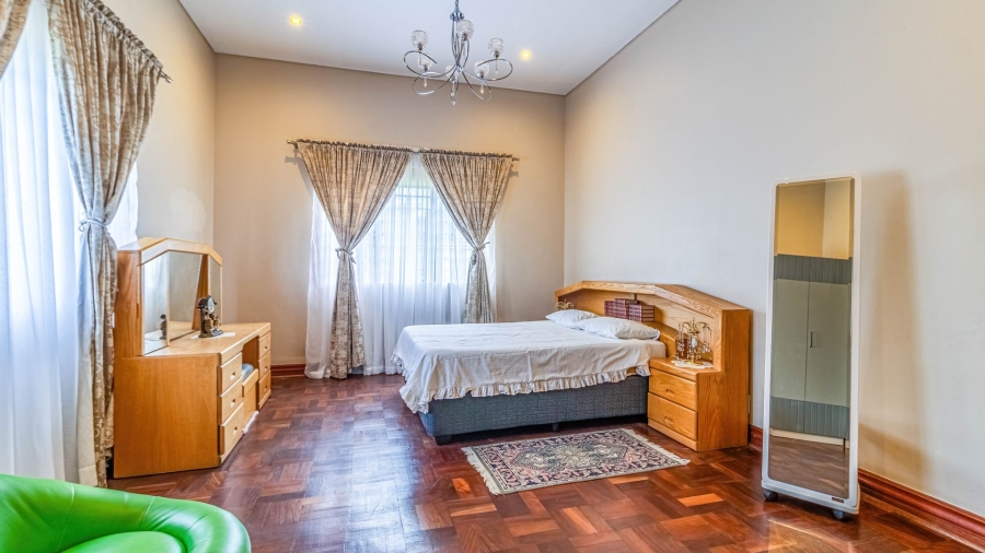 5 Bedroom Property for Sale in South Kensington Gauteng