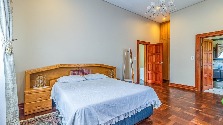 5 Bedroom Property for Sale in South Kensington Gauteng