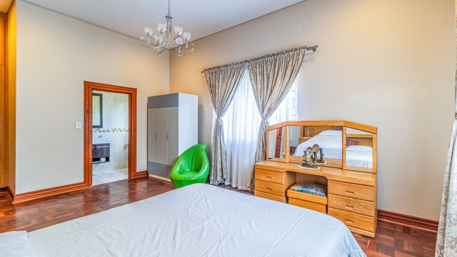 5 Bedroom Property for Sale in South Kensington Gauteng