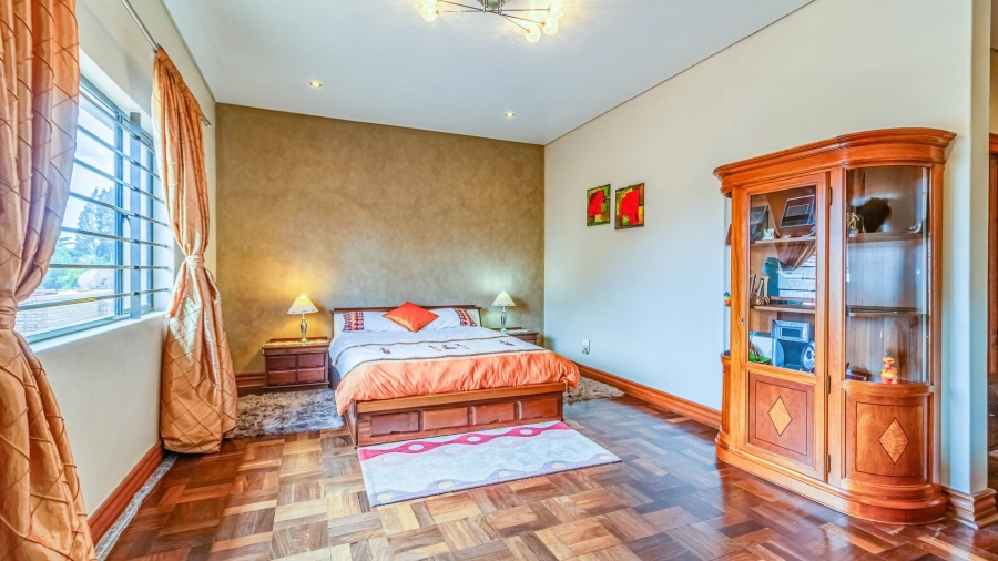 5 Bedroom Property for Sale in South Kensington Gauteng