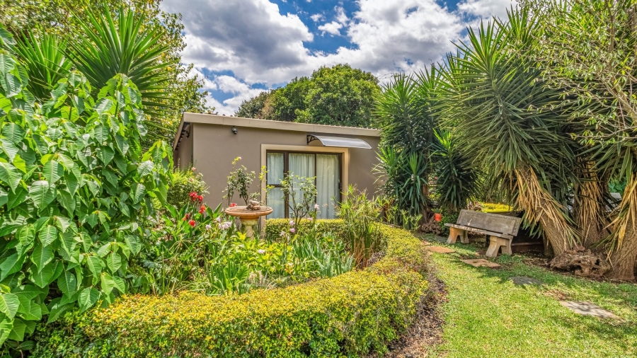 5 Bedroom Property for Sale in South Kensington Gauteng