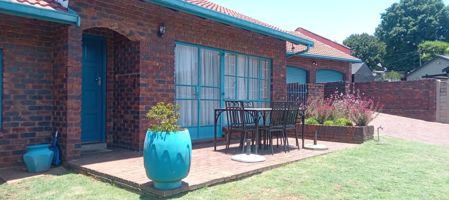 4 Bedroom Property for Sale in Ridgeway Gauteng