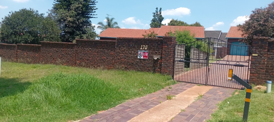 4 Bedroom Property for Sale in Ridgeway Gauteng