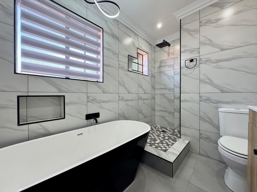 3 Bedroom Property for Sale in Moreleta Park Gauteng