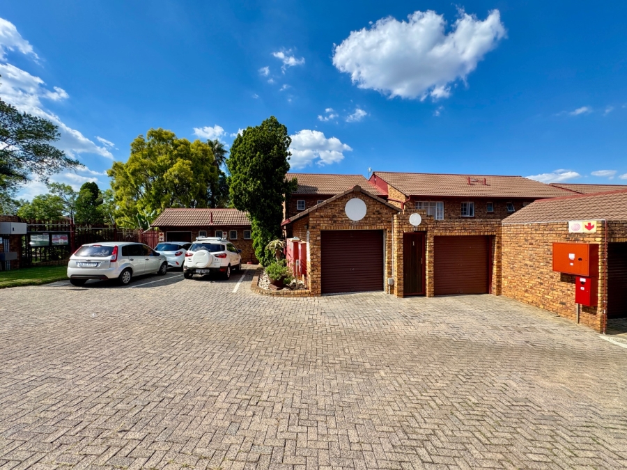 3 Bedroom Property for Sale in Moreleta Park Gauteng