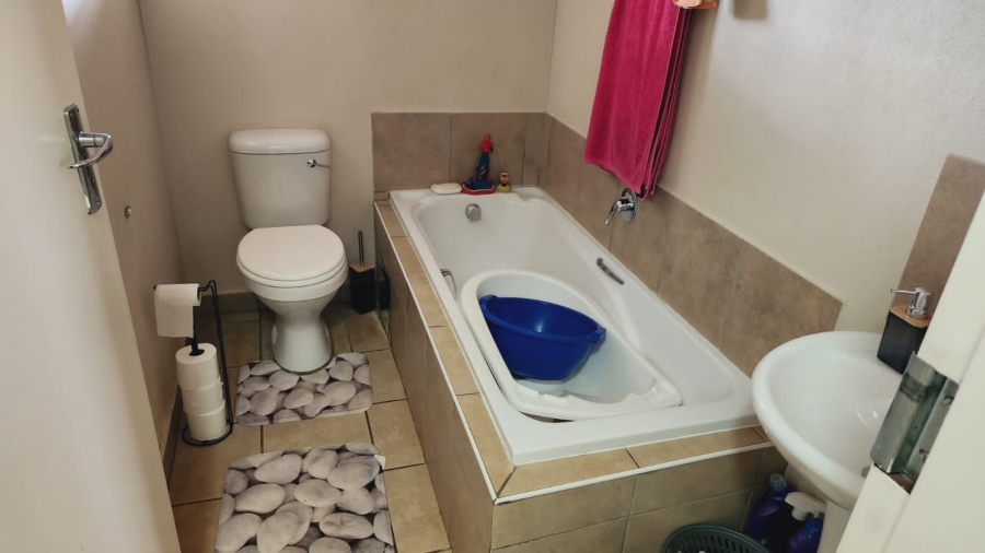 3 Bedroom Property for Sale in Sky City Gauteng