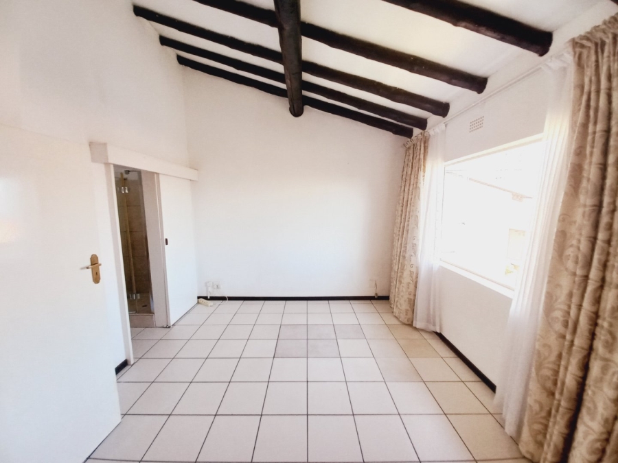 3 Bedroom Property for Sale in Sunnyrock Gauteng