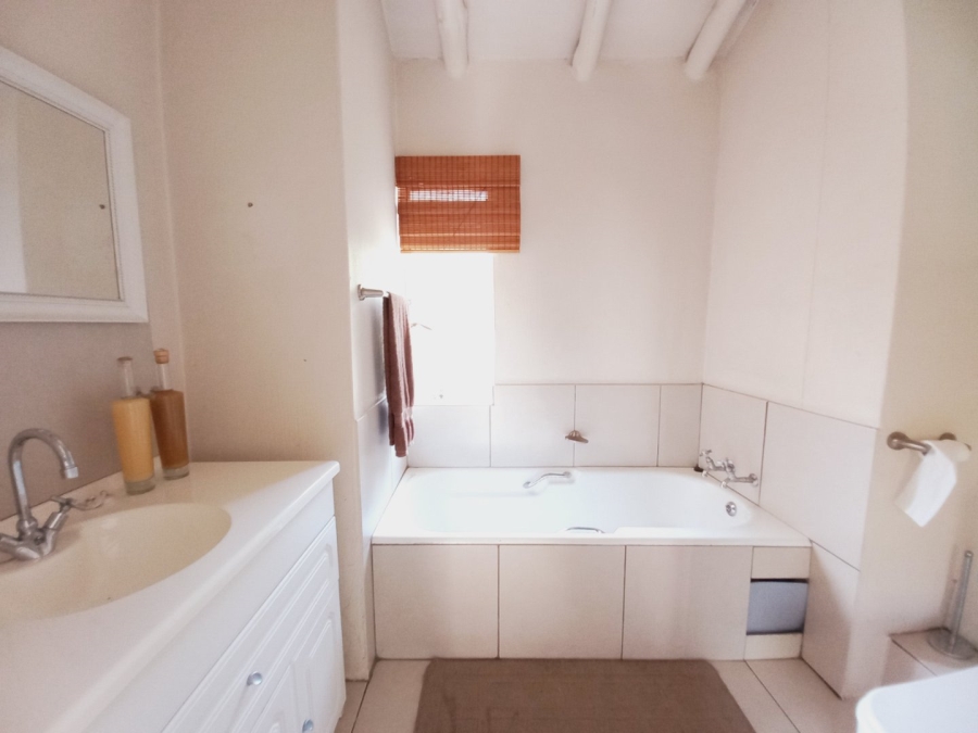 3 Bedroom Property for Sale in Sunnyrock Gauteng