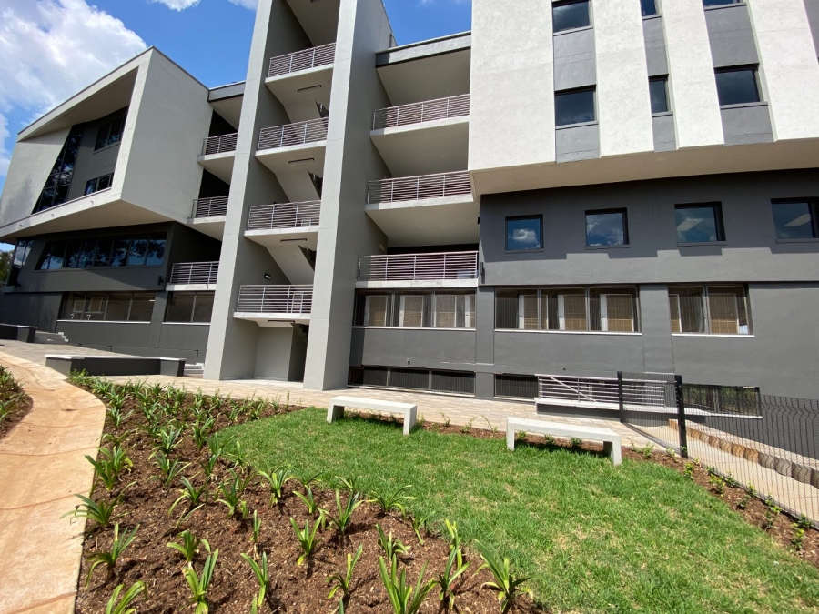 To Let commercial Property for Rent in Die Hoewes Gauteng