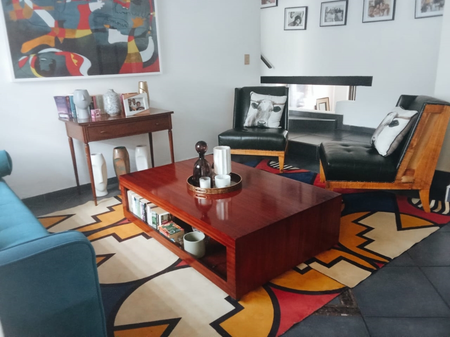 4 Bedroom Property for Sale in Oakdene Gauteng