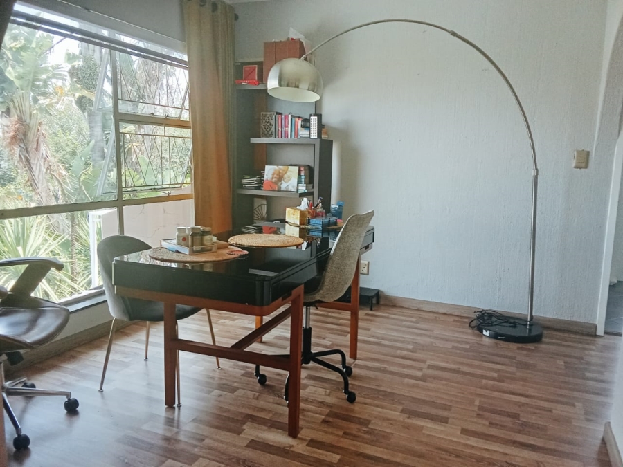 4 Bedroom Property for Sale in Oakdene Gauteng