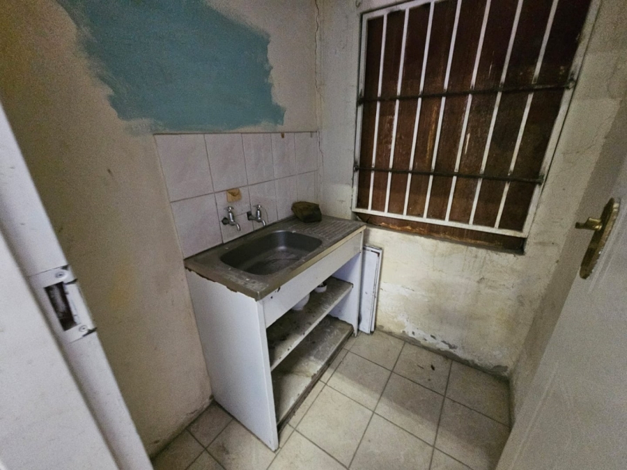 To Let commercial Property for Rent in Sunderland Ridge Gauteng