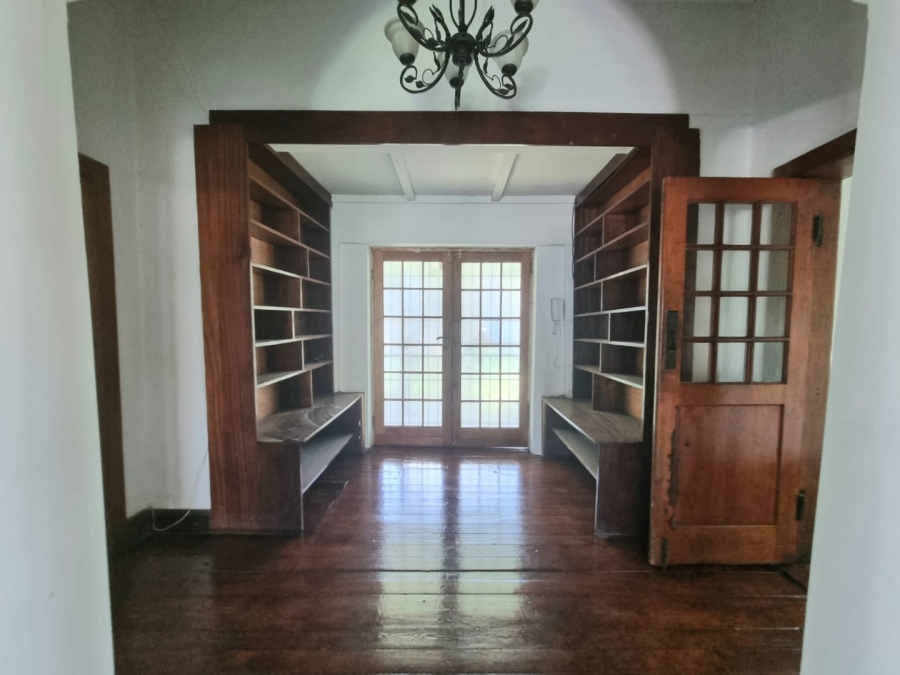To Let 4 Bedroom Property for Rent in Saxonwold Gauteng
