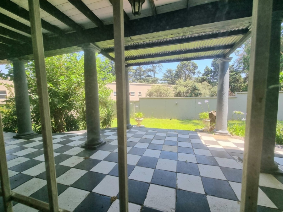 To Let 4 Bedroom Property for Rent in Saxonwold Gauteng