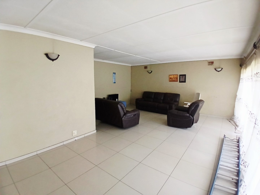 3 Bedroom Property for Sale in Wychwood Gauteng