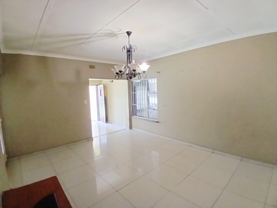 3 Bedroom Property for Sale in Wychwood Gauteng