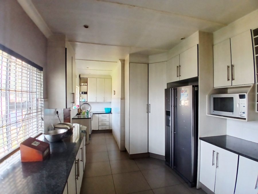 3 Bedroom Property for Sale in Wychwood Gauteng