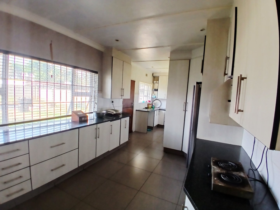 3 Bedroom Property for Sale in Wychwood Gauteng