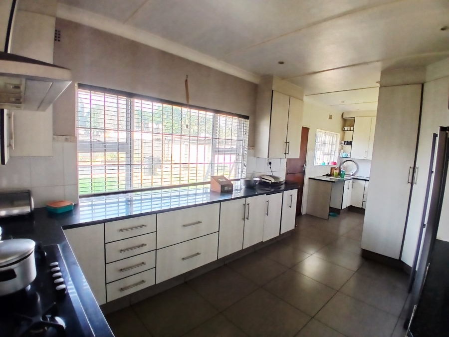 3 Bedroom Property for Sale in Wychwood Gauteng