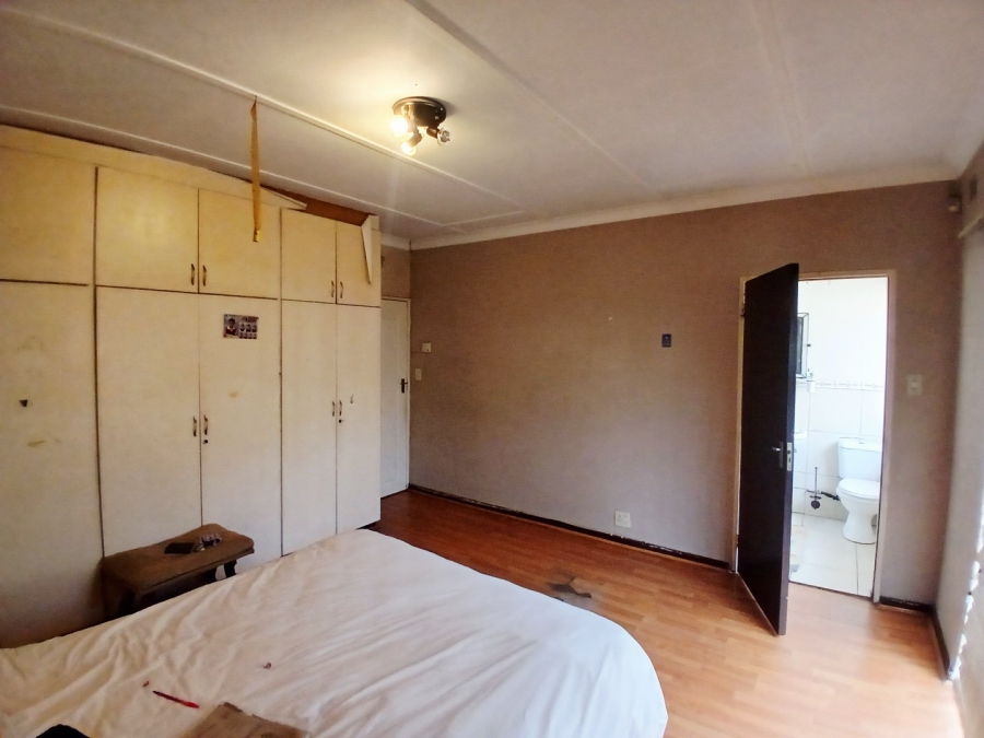 3 Bedroom Property for Sale in Wychwood Gauteng