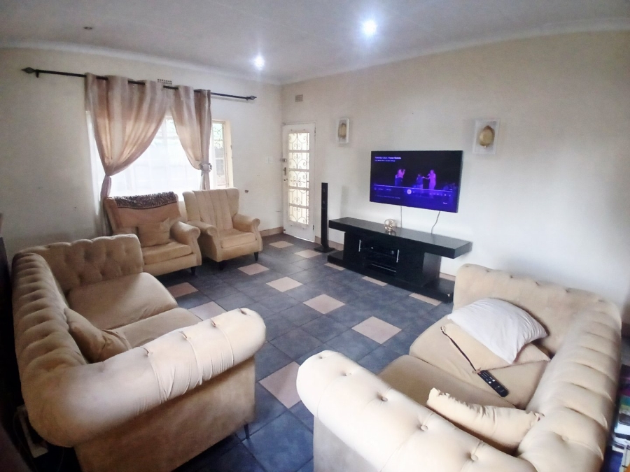 3 Bedroom Property for Sale in Wychwood Gauteng