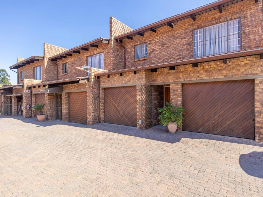 3 Bedroom Property for Sale in Croydon Gauteng