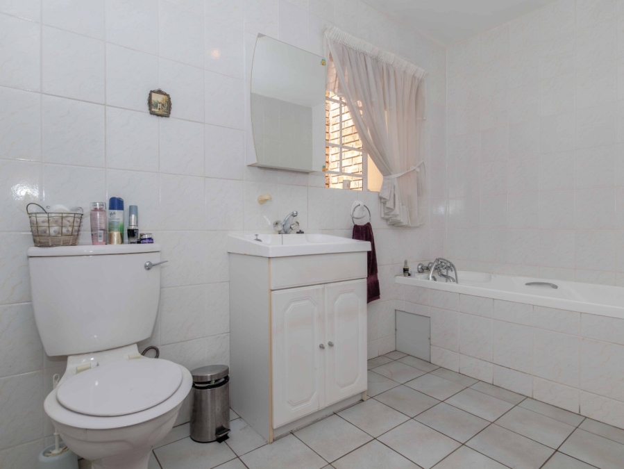 3 Bedroom Property for Sale in Croydon Gauteng