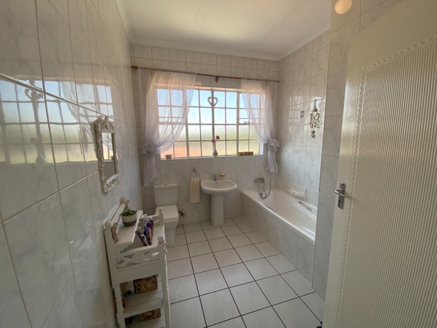 3 Bedroom Property for Sale in Randhart Gauteng