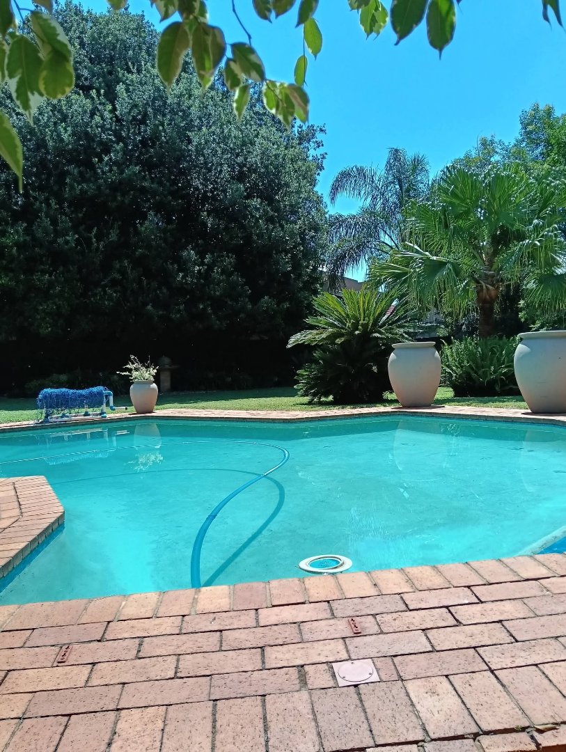  Bedroom Property for Sale in Eldoraigne Gauteng